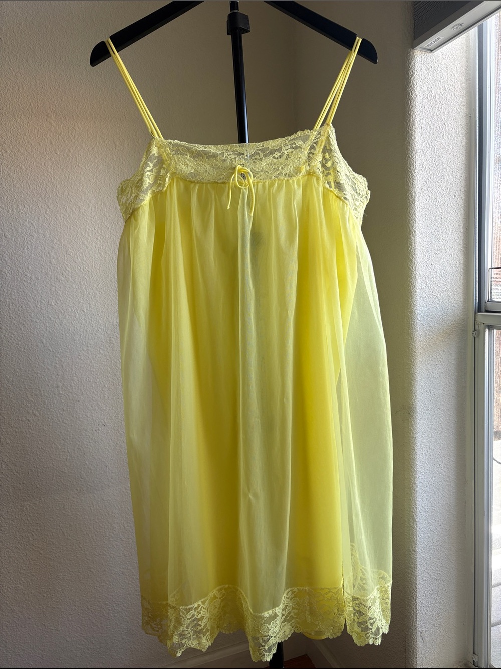 VTG Sexy Yellow Baby doll Nighty
